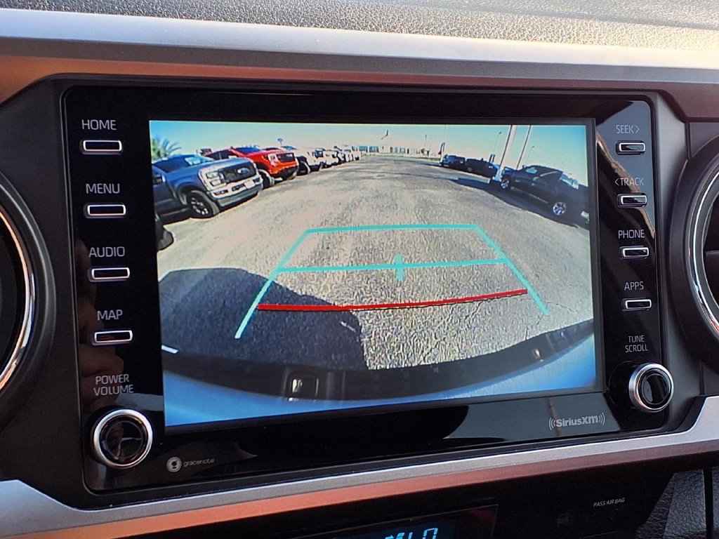 Used 2023 Toyota Tacoma SR5 w/ Technology Package AWD/4WD image 8
