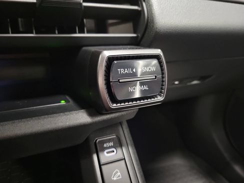 Used 2026 Toyota RAV4 Limited AWD/4WD image 22