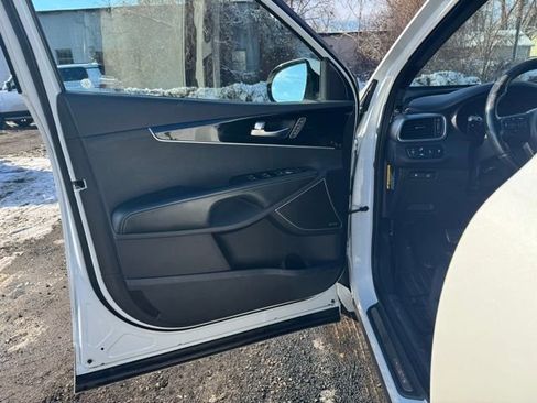 Used 2016 Kia Sorento SX w/ SXL Technology Package image 10