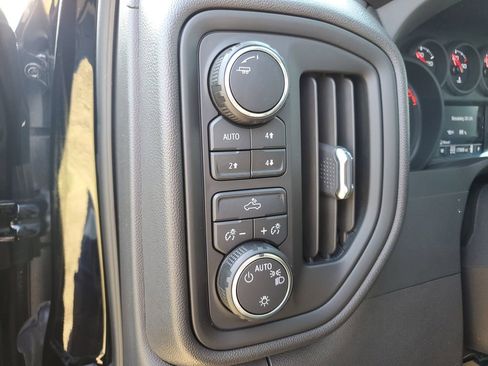 Used 2025 Chevrolet Silverado 1500 Custom Trail Boss image 21