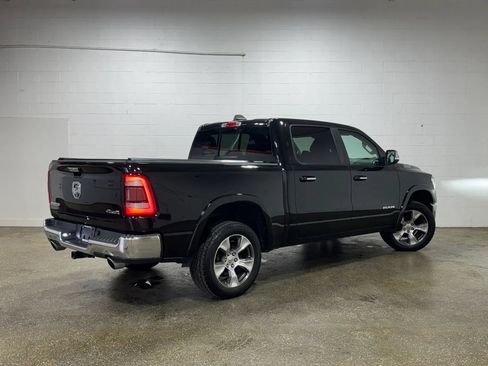 Used 2019 RAM 1500 Laramie AWD/4WD image 3
