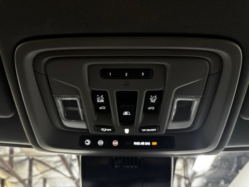 Used 2026 GMC Sierra 1500 Denali w/ Denali Reserve Package AWD/4WD image 29