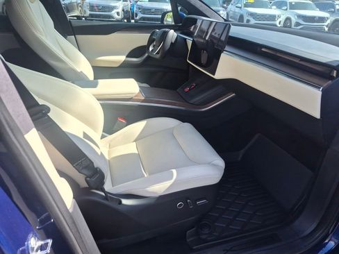 Used 2022 Tesla Model X AWD/4WD image 25