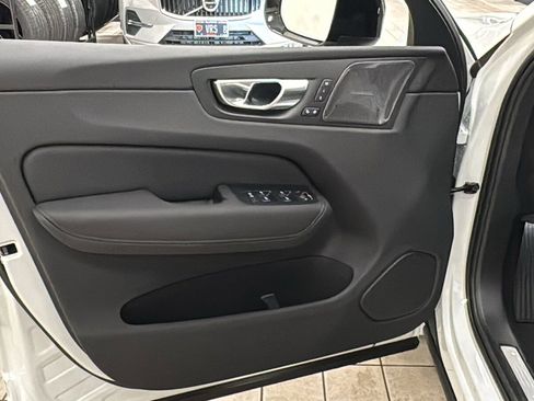 New 2026 Volvo XC60 T8 Ultra w/ Protection Package Premier image 21