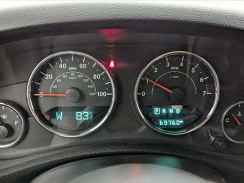 Used 2018 Jeep Wrangler Unlimited Sport S AWD/4WD image 24