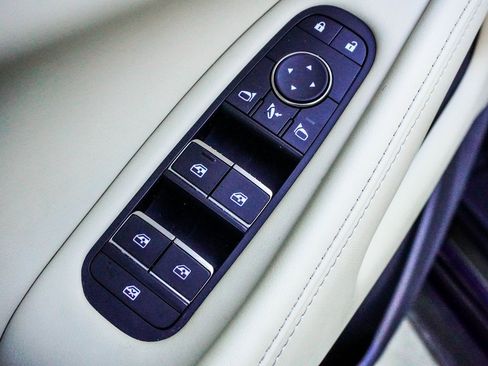 Used 2023 INFINITI QX60 Luxe w/ Cargo Package image 34