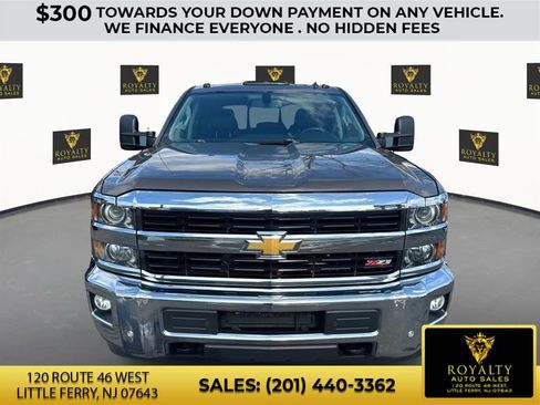 Used 2015 Chevrolet Silverado 2500 LTZ w/ LTZ Plus Package image 2