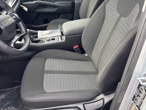 New 2026 Kia Sorento LX FWD image 10