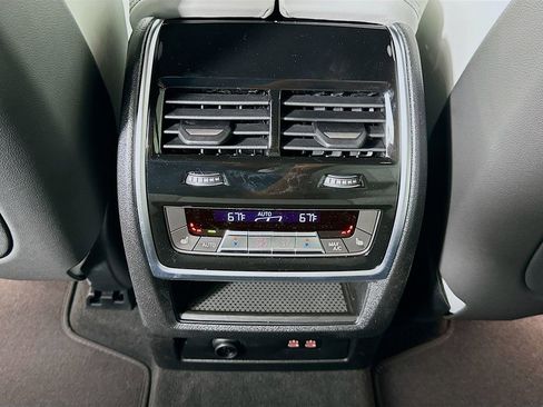 New 2026 BMW X7 xDrive40i image 18