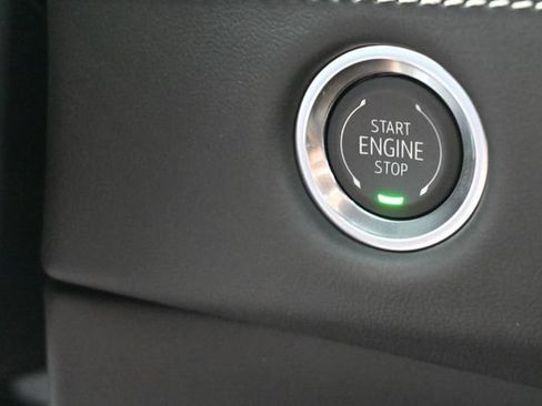 Used 2025 Cadillac Escalade Sport Platinum AWD/4WD image 29