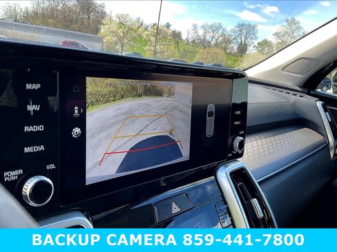 Used 2022 Kia Sorento SX image 10