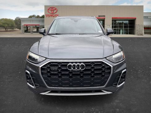 Used 2023 Audi Q5 2.0T Premium Plus w/ Premium Plus Package AWD/4WD image 2