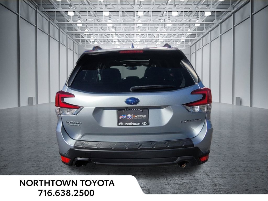 Used 2019 Subaru Forester Limited AWD/4WD image 5