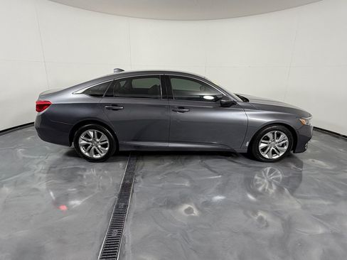 Used 2020 Honda Accord LX image 4