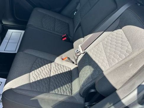 Used 2020 Chevrolet Equinox LT w/ Driver Convenience Package image 34