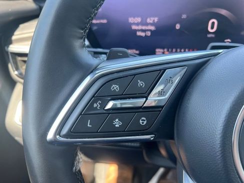 Certified 2025 Buick Enclave Avenir AWD/4WD image 24