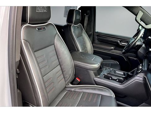 Used 2024 GMC Sierra 2500 AT4X w/ AT4X AEV Edition AWD/4WD image 25