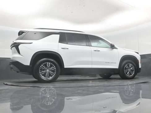 Used 2026 Chevrolet Traverse LT FWD image 51