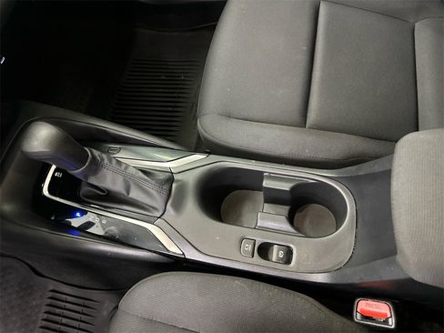 Used 2023 Toyota Corolla LE image 28