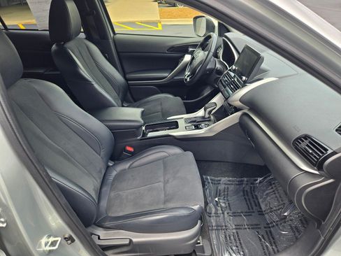 Used 2024 Mitsubishi Eclipse Cross SE AWD/4WD image 7