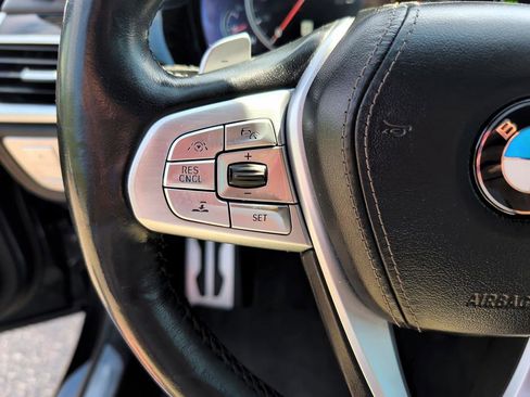 Used 2018 BMW 750i xDrive image 19