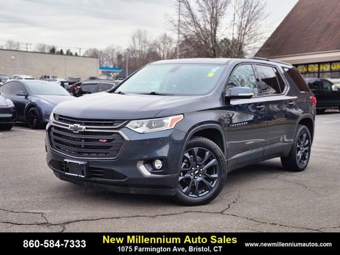 Used 2019 Chevrolet Traverse RS image 1