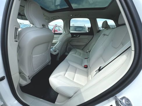 Used 2024 Volvo XC60 B5 Plus w/ Climate Package AWD/4WD image 22