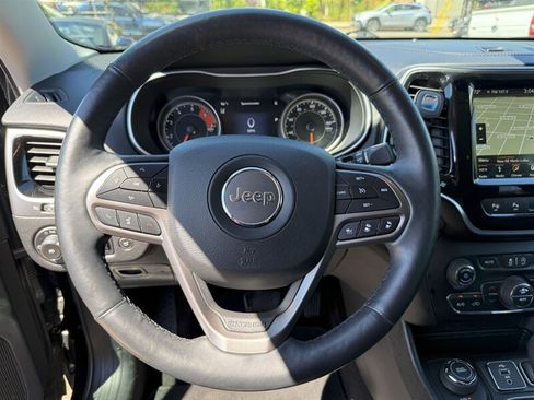 Used 2019 Jeep Cherokee Limited w/ Luxury Group AWD/4WD image 19