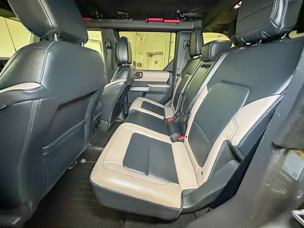Used 2022 Ford Bronco Wildtrak AWD/4WD image 28