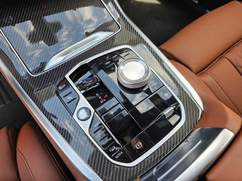 New 2026 BMW X7 M60i image 18