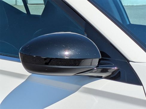 Used 2025 Nissan Altima 2.5 SR image 12