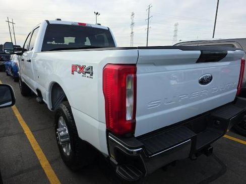 Used 2023 Ford F350 XLT w/ FX4 Off-Road Package image 4