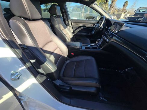 Used 2022 Honda Accord Sport image 11
