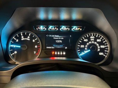 Certified 2019 Ford F150 XLT w/ Equipment Group 302A Luxury image 23