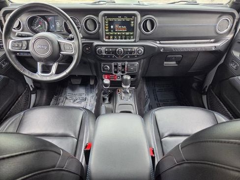 Used 2023 Jeep Wrangler Unlimited Rubicon 4xe w/ Cold Weather Group AWD/4WD image 15