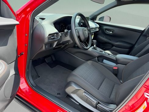 Certified 2026 Honda HR-V Sport image 9