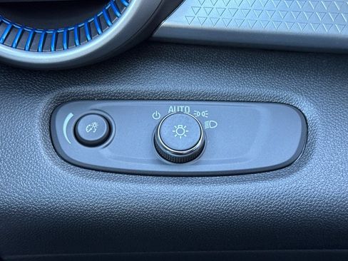 New 2026 Chevrolet Trax LS w/ LS Convenience Package image 25