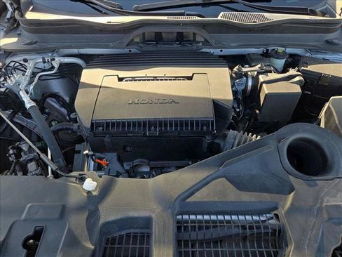 Used 2023 Honda Pilot Sport image 23