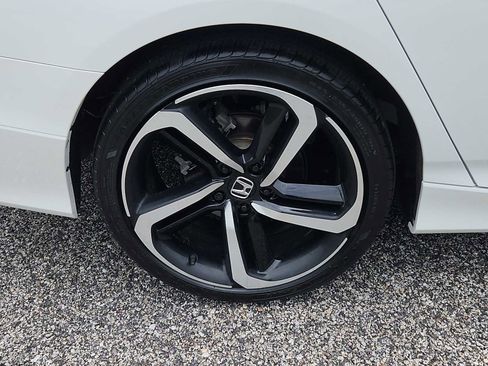 Used 2022 Honda Accord Sport image 9