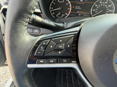 Used 2023 Nissan Altima 2.5 SL AWD/4WD image 15