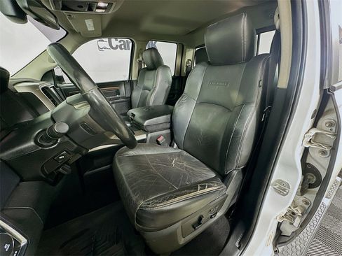 Used 2015 RAM 1500 Laramie w/ Convenience Group image 25