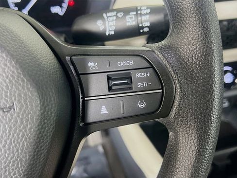Used 2025 Honda HR-V LX image 18