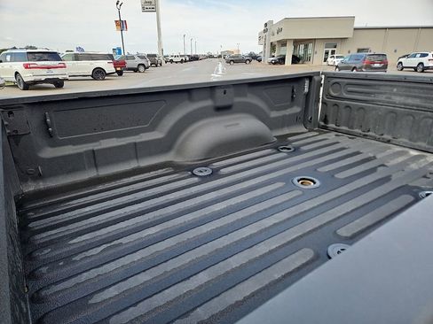 Used 2025 RAM 3500 Laramie AWD/4WD image 17