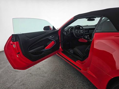 Used 2016 Chevrolet Camaro SS image 16