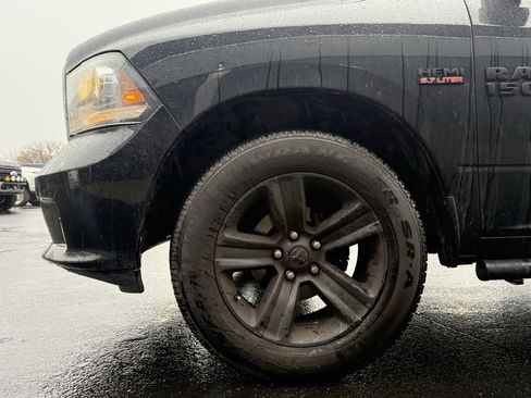 Used 2016 RAM 1500 Sport w/ Black Ram 1500 Sport Group image 31