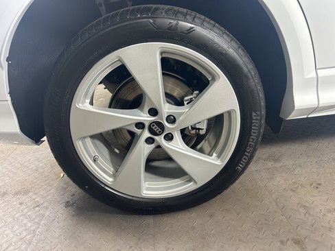 New 2025 Audi Q5 Premium Plus image 9