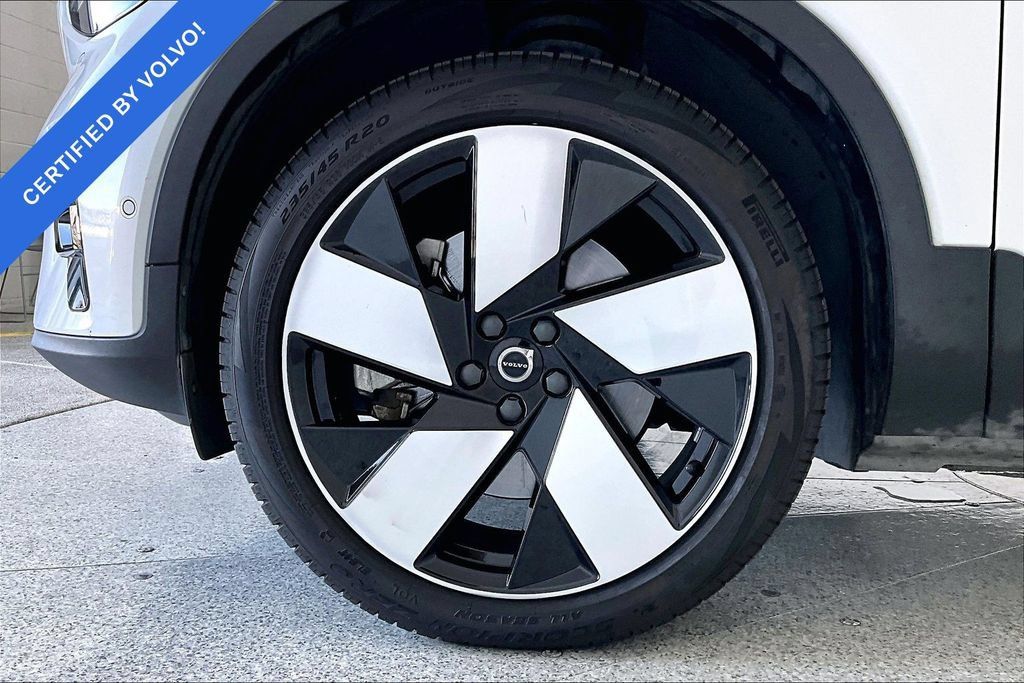 Certified 2023 Volvo XC40 Recharge Ultimate AWD/4WD image 10