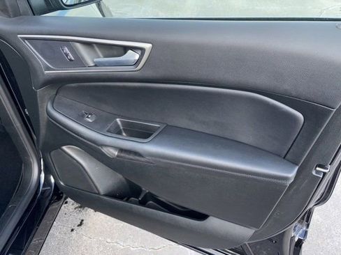 Certified 2022 Ford Edge SEL image 6