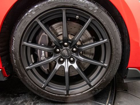 Used 2016 Ford Mustang Shelby GT350 w/ Technology Package image 31