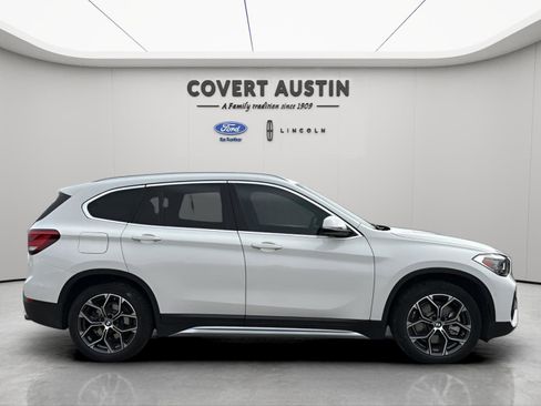 Used 2022 BMW X1 xDrive28i w/ Premium Package image 6